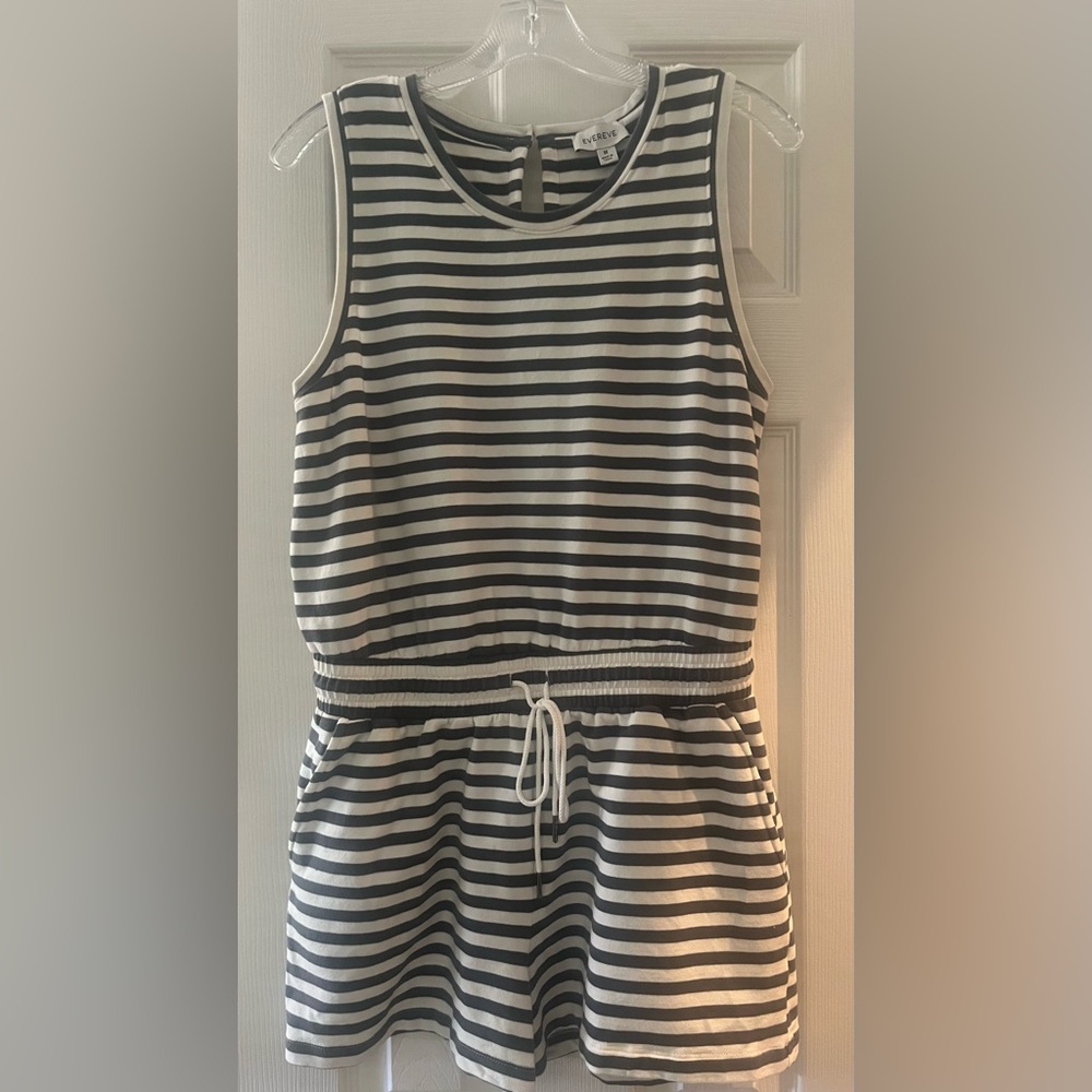 Evereve Dark Grey and White Striped Crewneck Sleeveless Relaxed Fit Romper